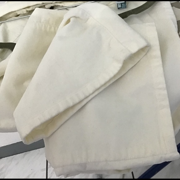 Bebe cream colored corduroy like Pants in size 27 - Picture 4 of 6